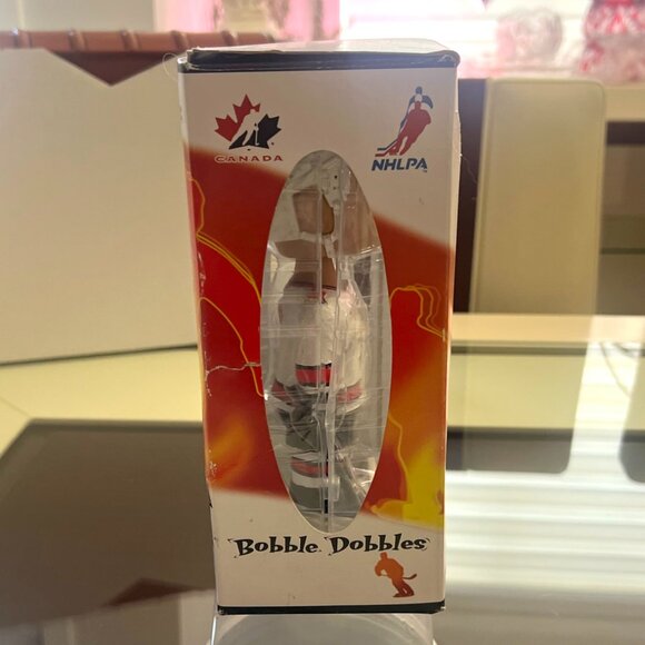 Mario Lemieux Hand Painted Bobblehead by Animation In Motion Collectible Series! - Picture 6 of 6